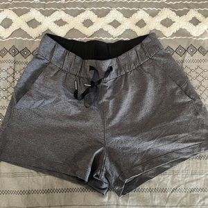Lululemon Grey Short Size 6